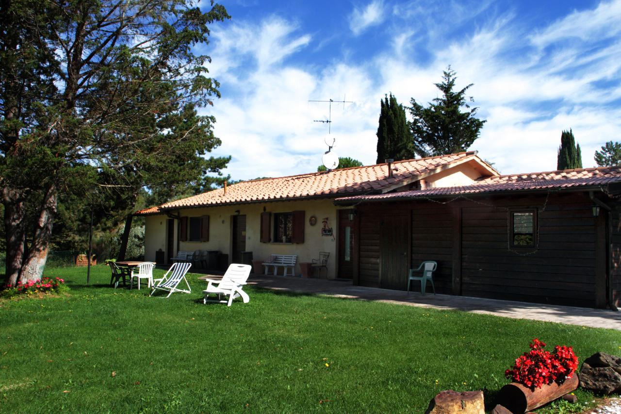 Agriturismo Villa Mozart Nel Verde 古比奥 外观 照片