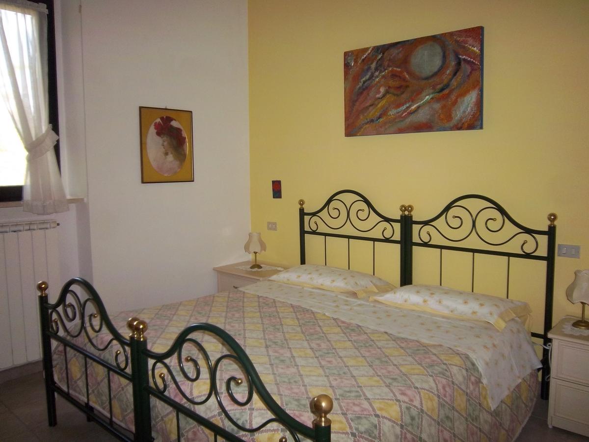 Agriturismo Villa Mozart Nel Verde 古比奥 外观 照片