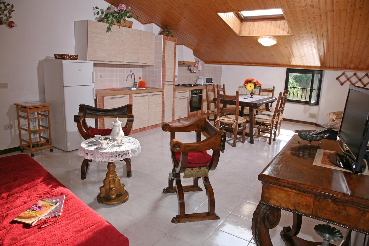 Agriturismo Villa Mozart Nel Verde 古比奥 外观 照片