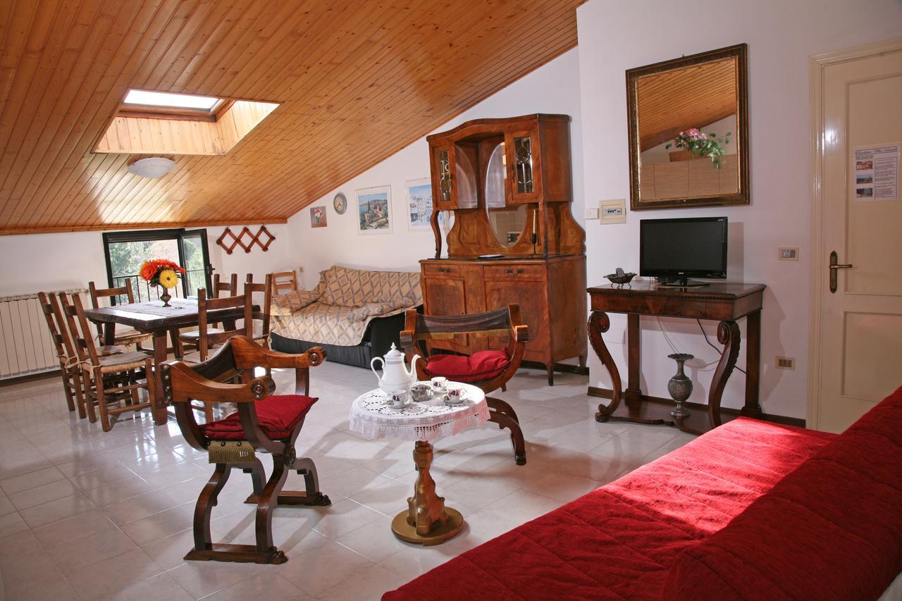 Agriturismo Villa Mozart Nel Verde 古比奥 外观 照片