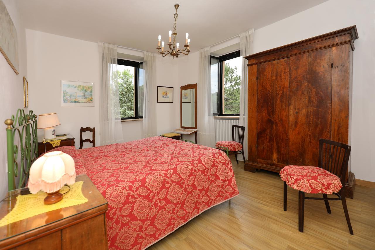 Agriturismo Villa Mozart Nel Verde 古比奥 外观 照片