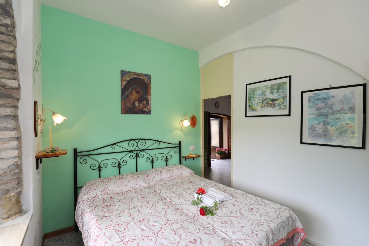 Agriturismo Villa Mozart Nel Verde 古比奥 外观 照片