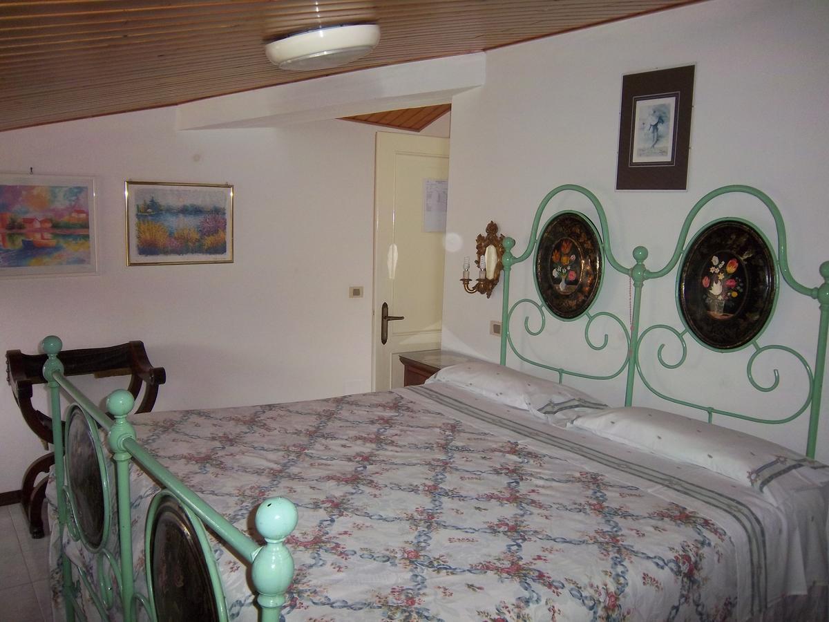Agriturismo Villa Mozart Nel Verde 古比奥 外观 照片