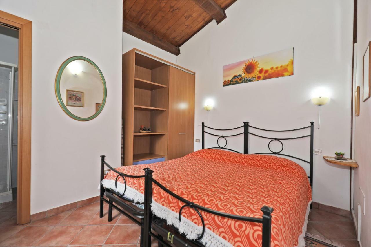 Agriturismo Villa Mozart Nel Verde 古比奥 外观 照片